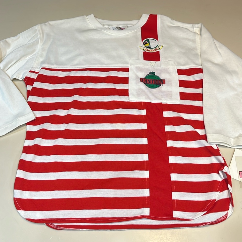Canteen T-shirt top Medium NWT